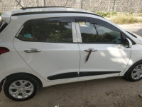 Hyundai Grand i10 Sportz 1.1 CRDi
