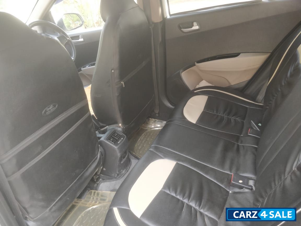 Hyundai Grand i10 Sportz 1.1 CRDi