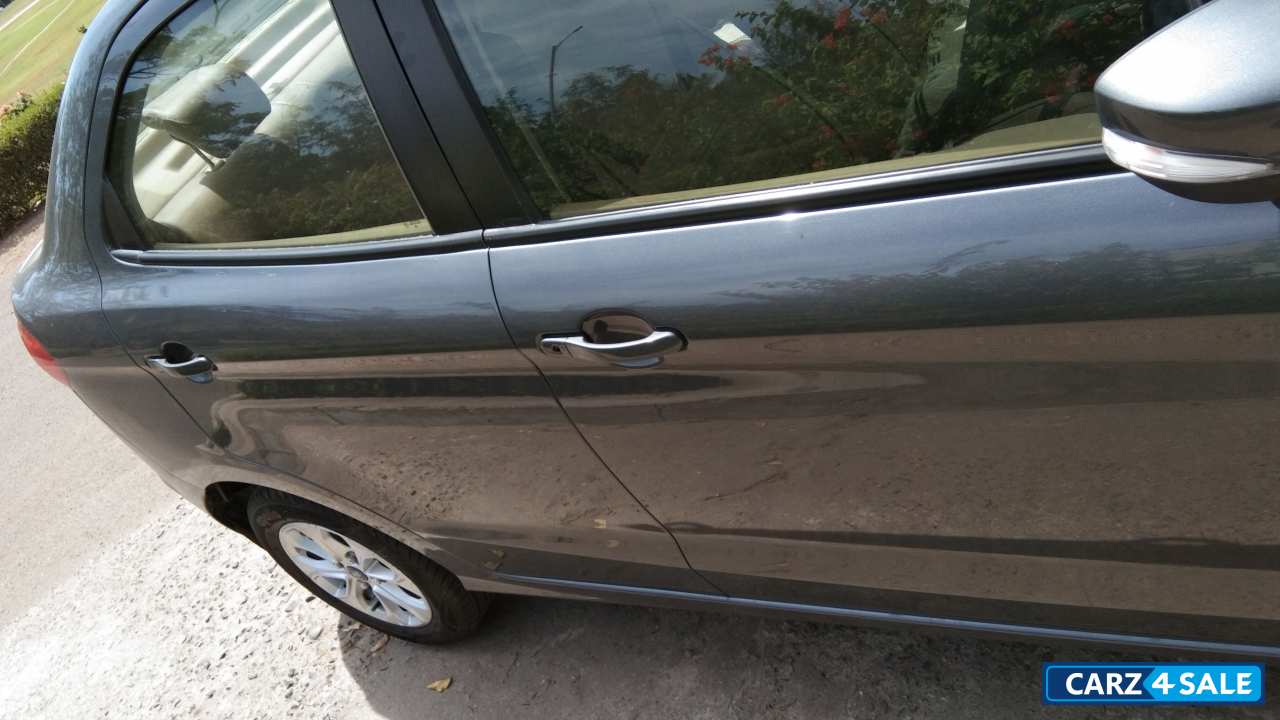 Grey Ford Aspire Titanium 1.5 TDCi