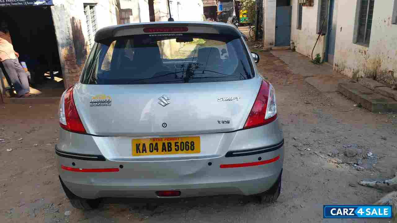 Silky Silver Maruti Suzuki Swift VDi ABS Silky Silver Maruti Suzuki Swift VDi ABS