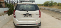 White Mahindra XUV 500 W8 2WD