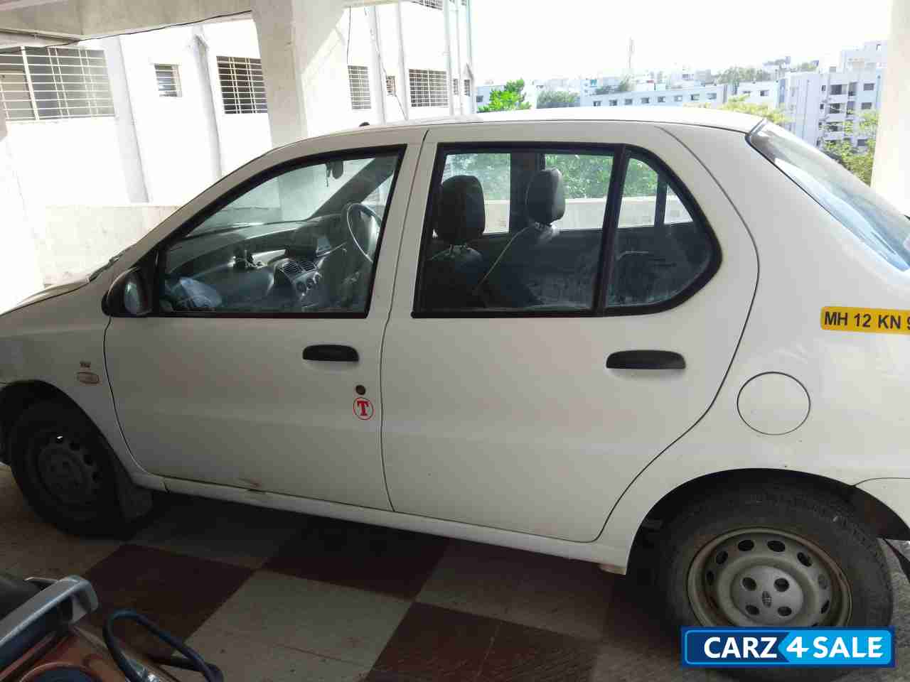 Tata Indigo eCS LS TDI BS-III