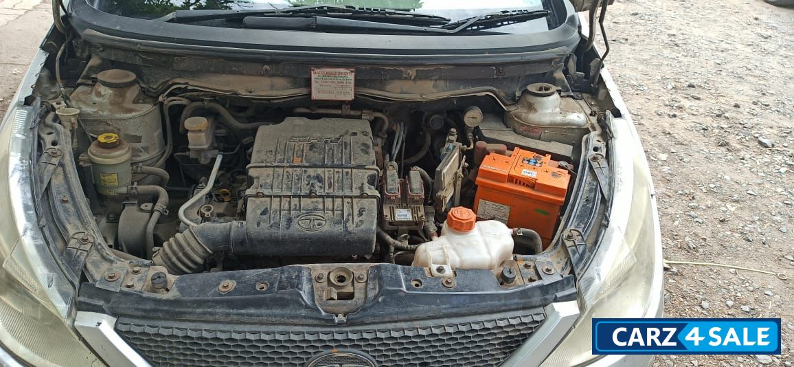 Silver Tata Vista Tech LX BS III