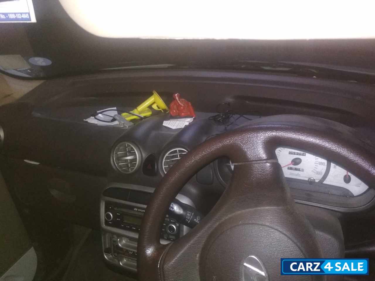 White Hyundai Santro Xing GLS LPG