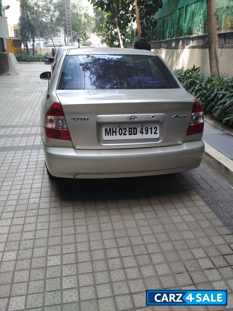 Golden Silver Hyundai Accent GLE