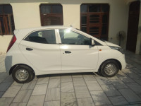 White Hyundai Eon Era plus
