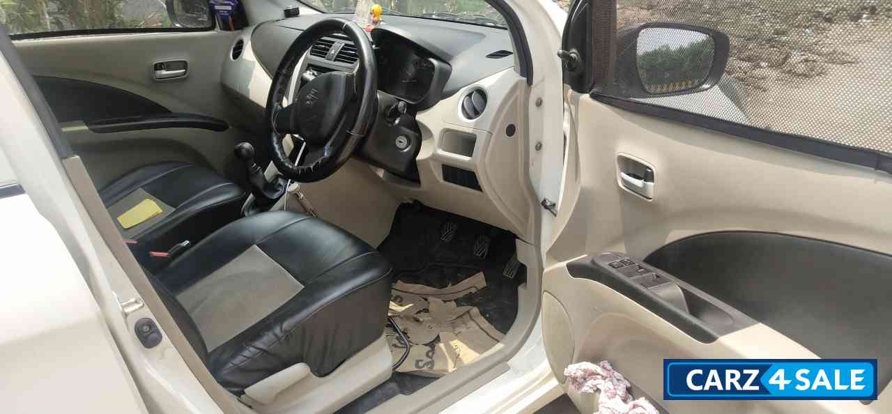 White Maruti Suzuki Celerio VXI O Petrol