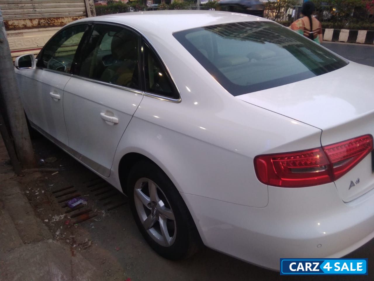 White Audi A4 2.0 TDI 177 bph Premium