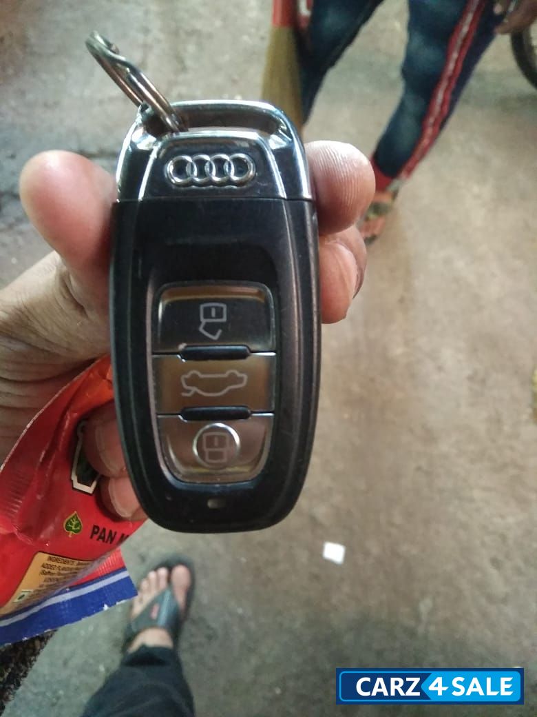 White Audi A4 2.0 TDI 177 bph Premium