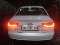 White Audi A4 2.0 TDI 177 bph Premium