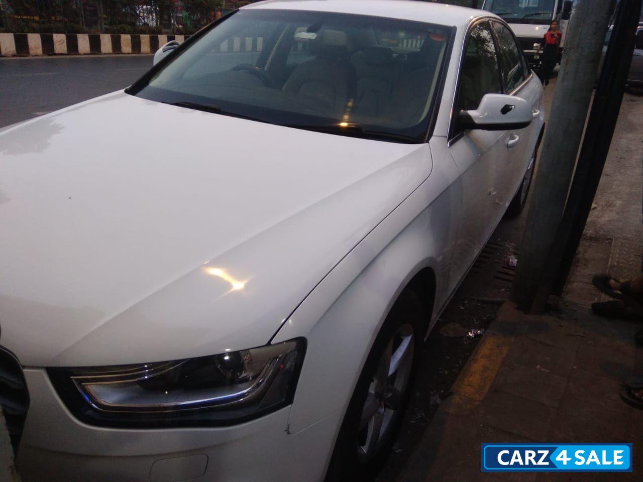 White Audi A4 2.0 TDI 177 bph Premium