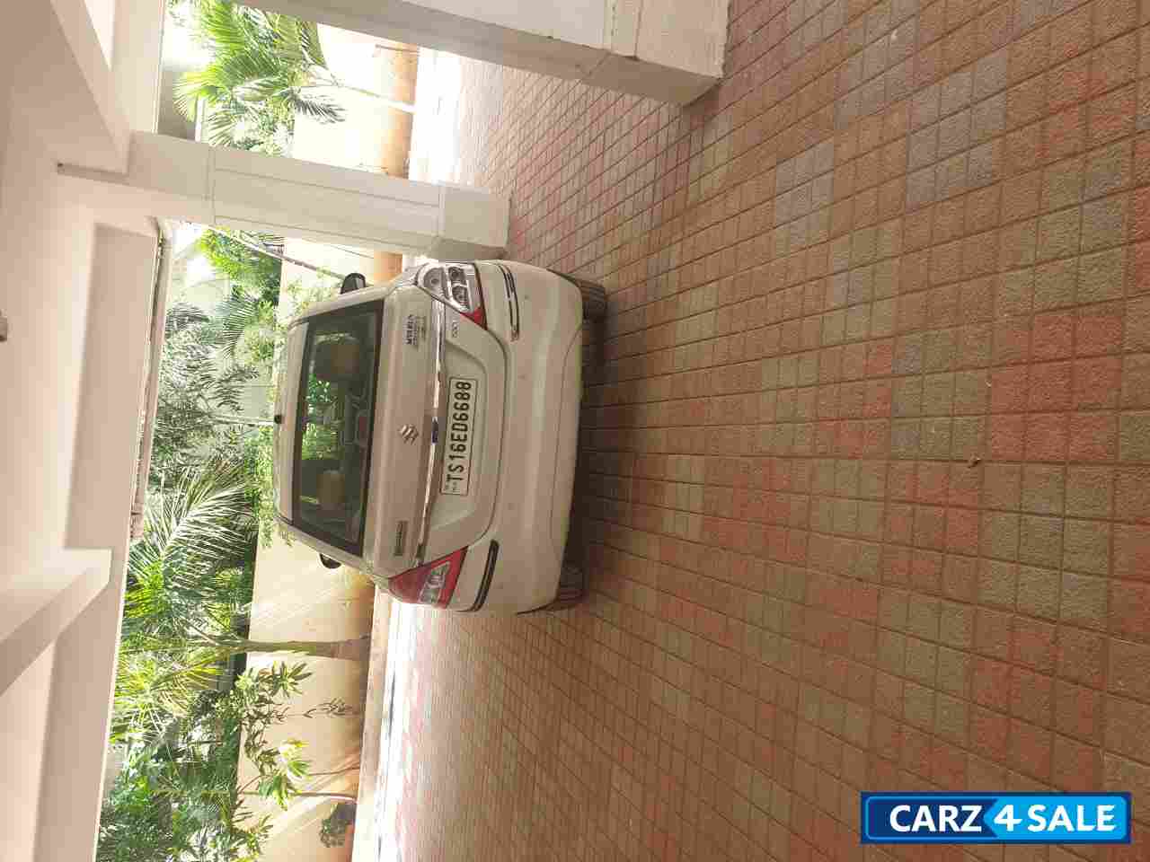 White Maruti Suzuki Swift DZire Petrol ZXi