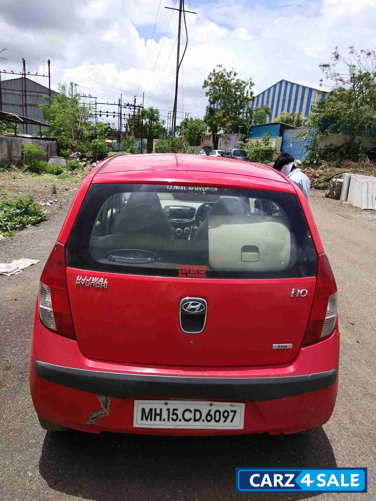 Red Hyundai i10 1.1 Era