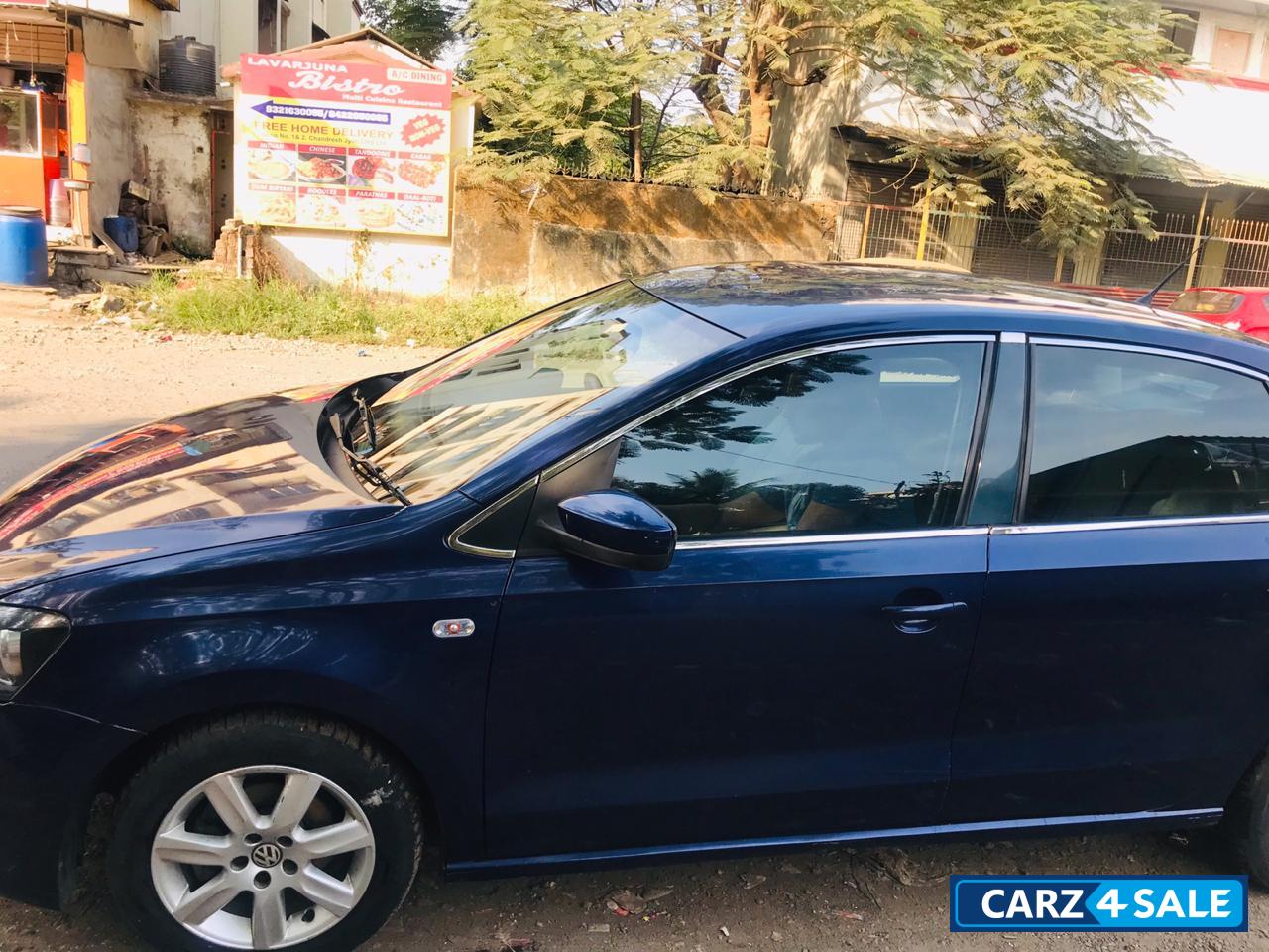 Blue Volkswagen Vento Diesel TD
