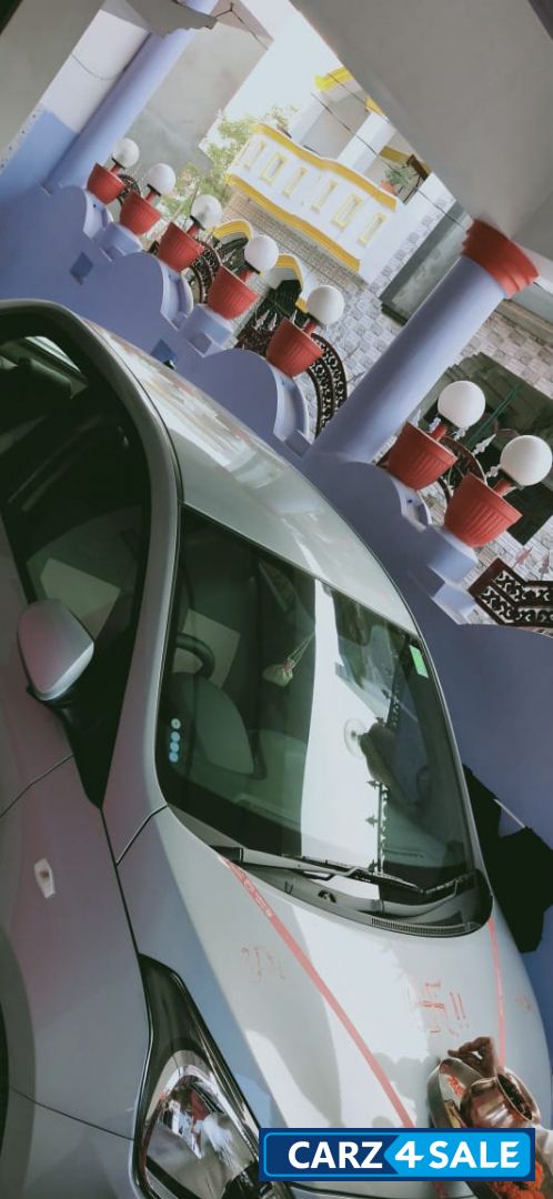 Grey Hyundai Xcent Petrol Grey Hyundai Xcent Petrol