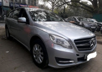 Silver Mercedes-Benz R-Class R350 4MATIC