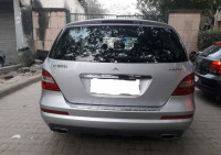 Silver Mercedes-Benz R-Class R350 4MATIC