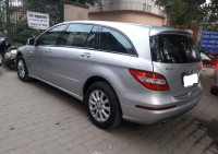 Silver Mercedes-Benz R-Class R350 4MATIC
