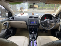 White Volkswagen Polo Highline1.5L D