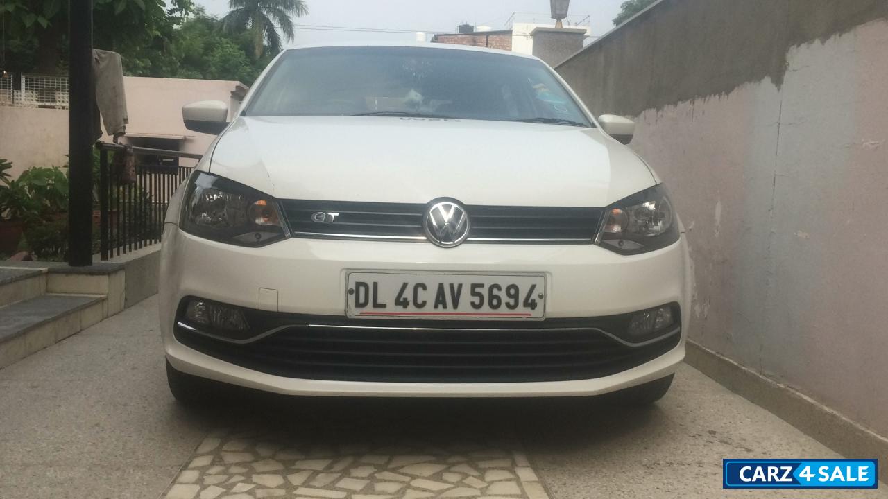 Candy White Volkswagen Polo Highline1.2L P