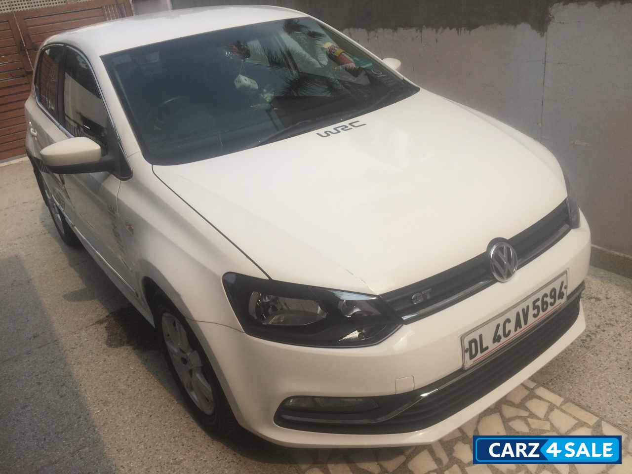 Candy White Volkswagen Polo Highline1.2L P