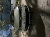 Candy White Volkswagen Polo Highline1.2L P