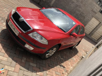 Red Skoda Laura Ambiente 1.9 TDI MT