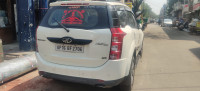 Pearl White Mahindra XUV 500 W6 2WD