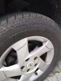 Pearl White Renault Duster 85 PS Diesel RxL