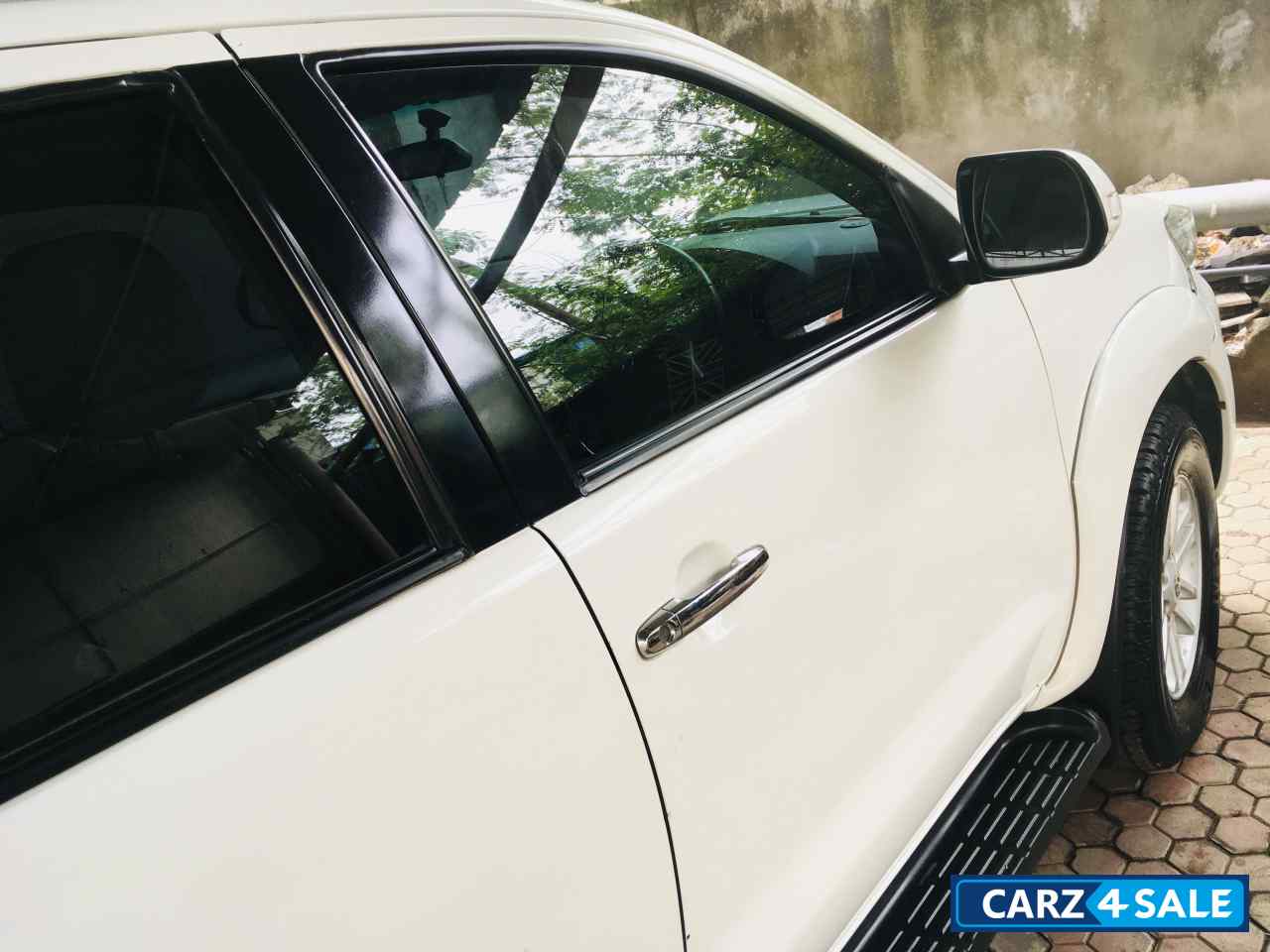 White Toyota Fortuner Diesel