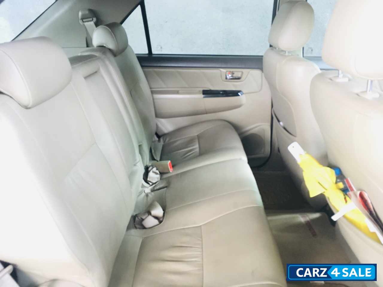 White Toyota Fortuner Diesel