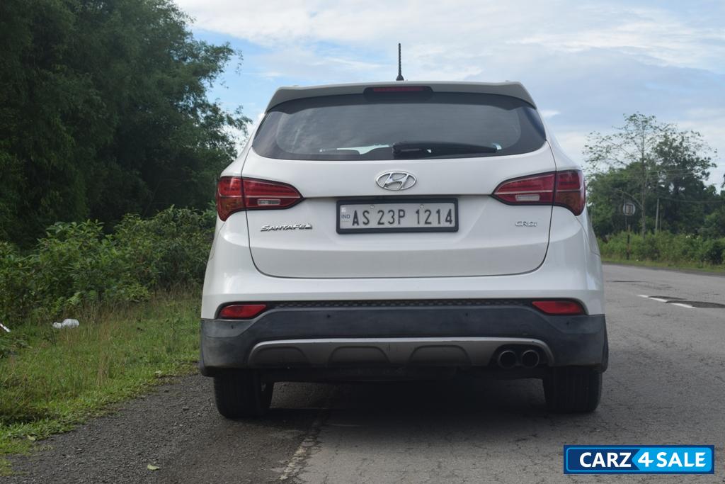 Hyundai Santa Fe 2WD MT