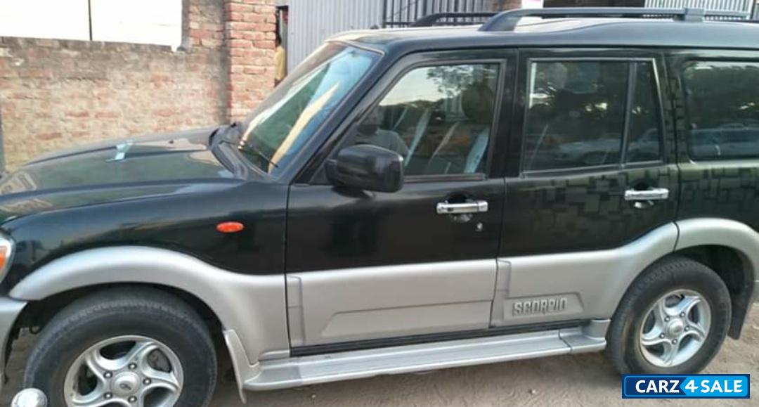Mahindra Scorpio Vlx