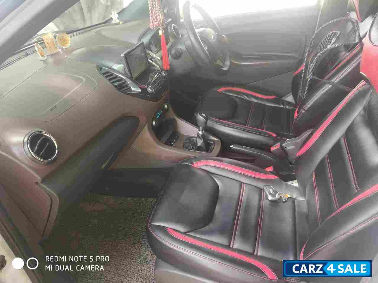 White Ford Freestyle 1.5 Diesel Titanium MT