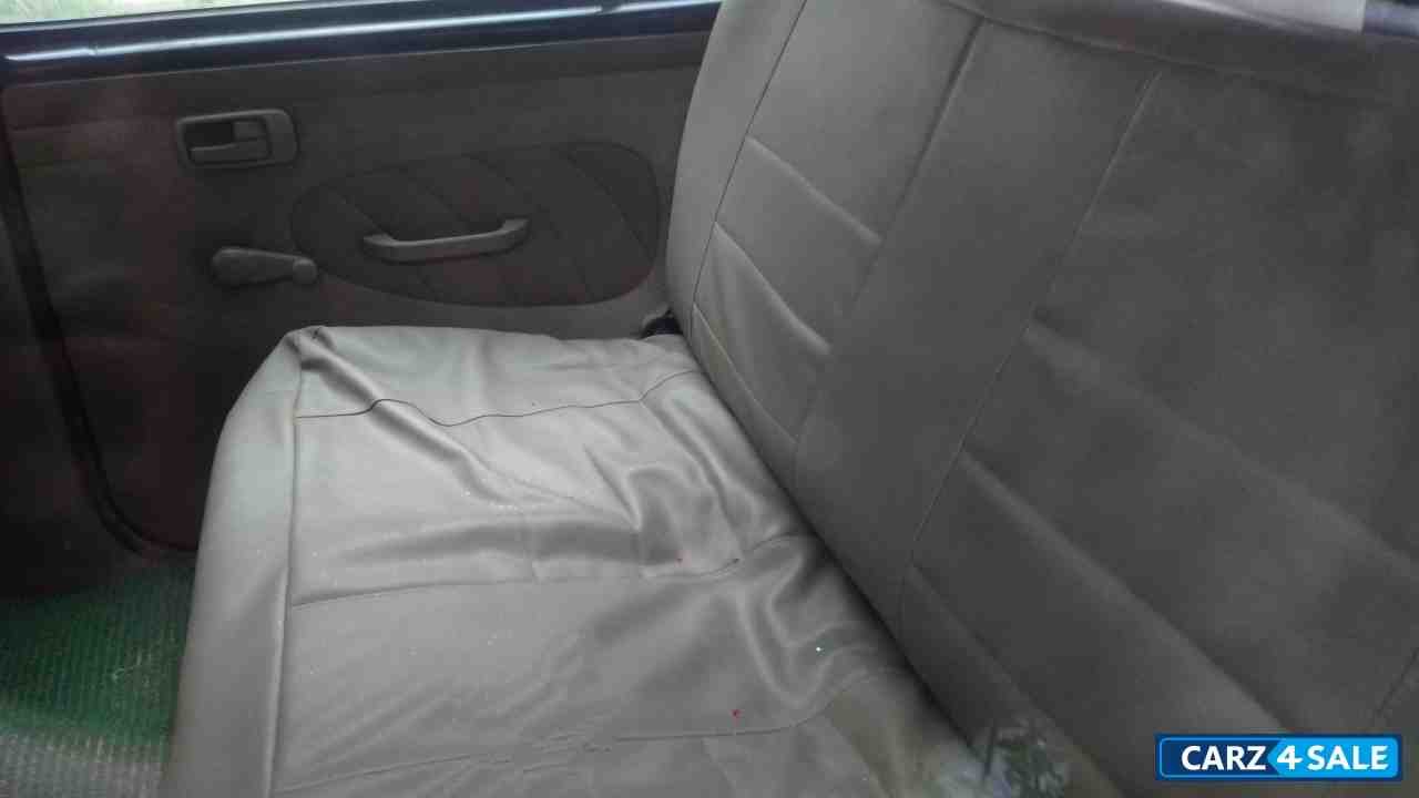 Black Chevrolet Tavera Chevrolet Tavera Neo max 10 seaters