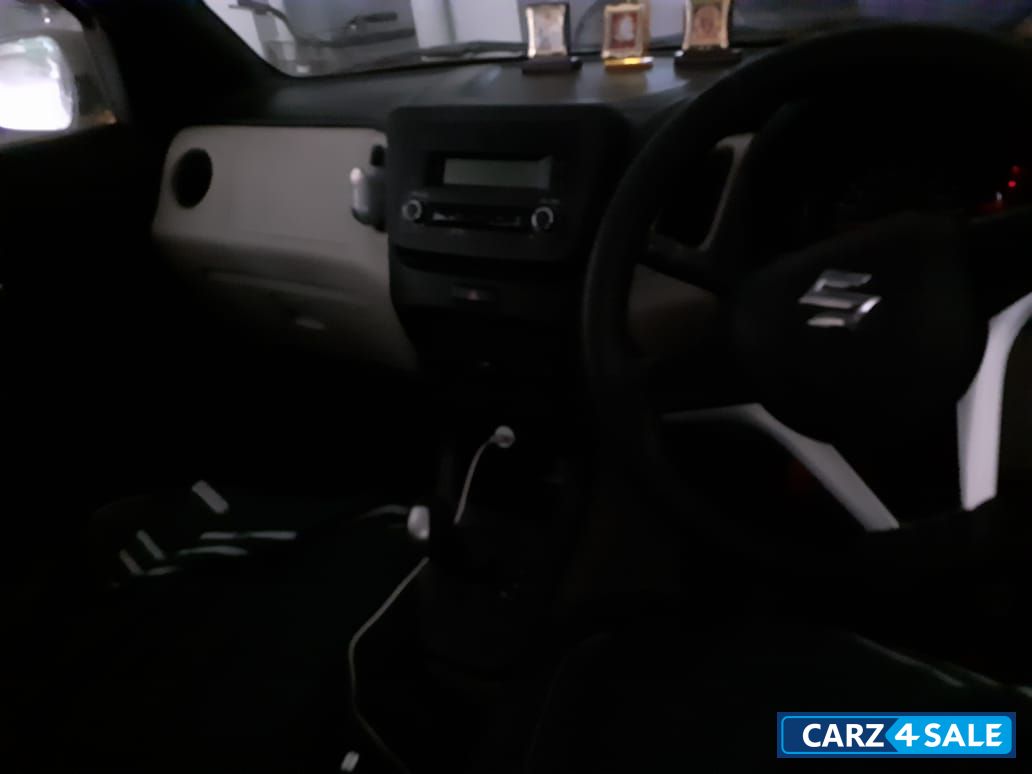 Maruti Suzuki WagonR VXI AGS 1.0L Petrol Maruti Suzuki WagonR VXI AGS 1.0L Petrol