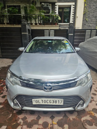 Metallic Grey Toyota Camry Petrol