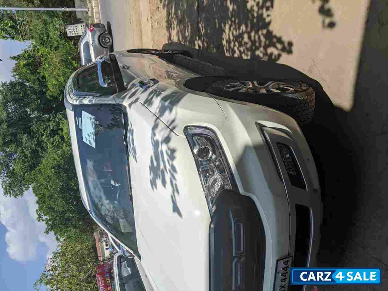 Ford Endeavour 3.2L Diesel Titanium Plus 4x4 AT