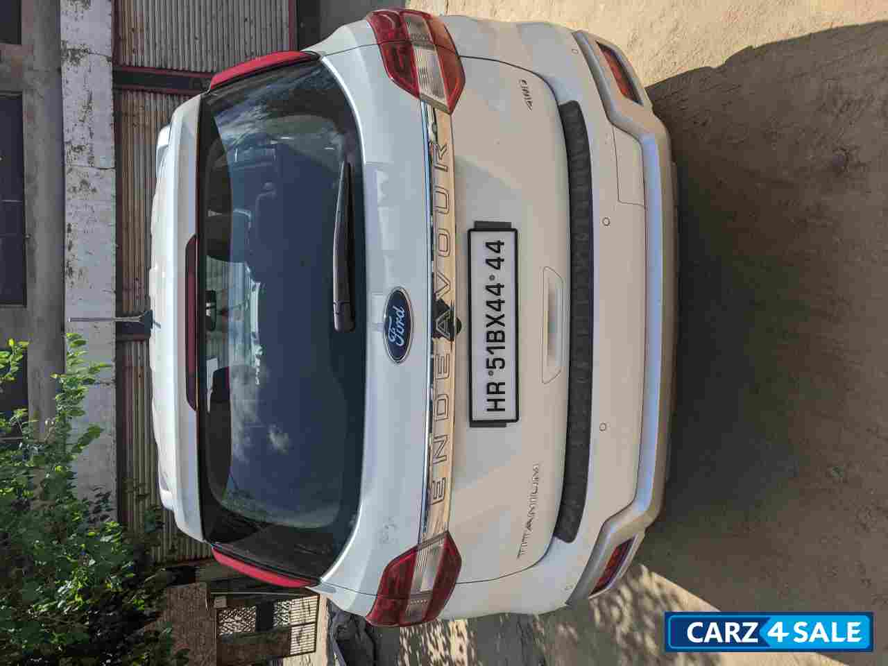 Ford Endeavour 3.2L Diesel Titanium Plus 4x4 AT