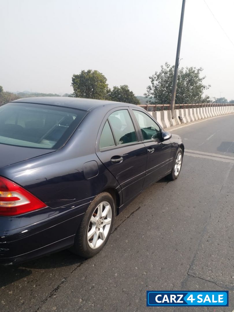 Mercedes-Benz C-Class 200 K AT Mercedes-Benz C-Class 200 K AT