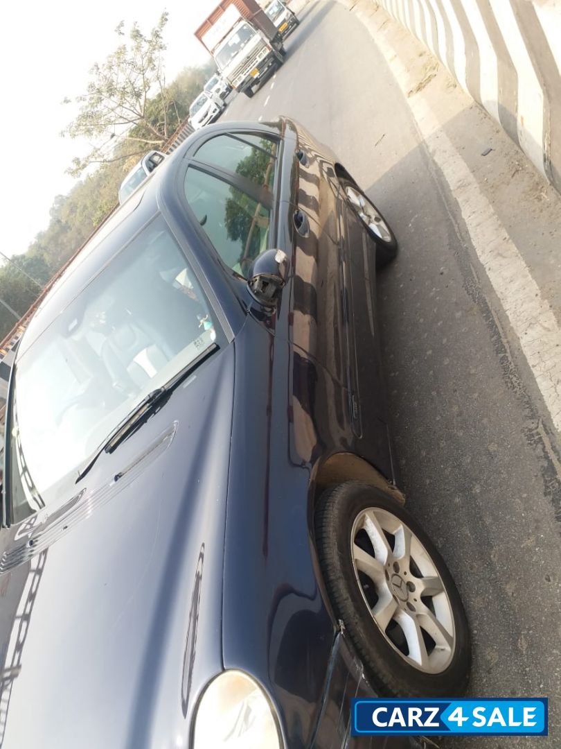 Mercedes-Benz C-Class 200 K AT Mercedes-Benz C-Class 200 K AT