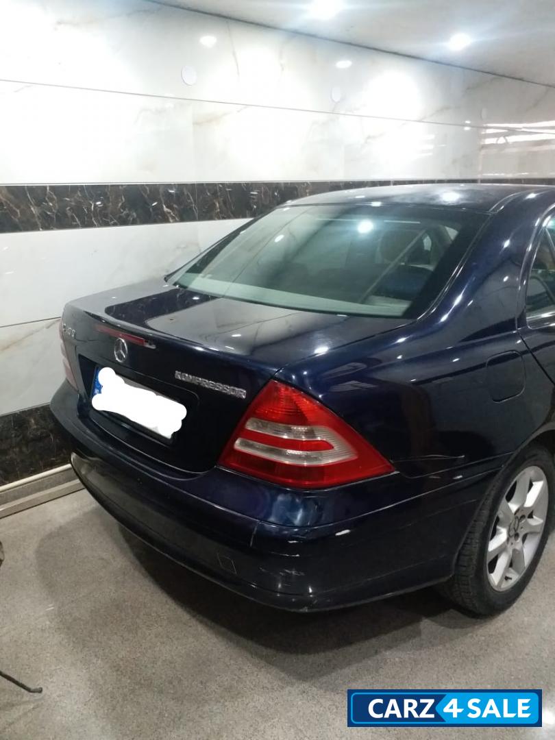 Mercedes-Benz C-Class 200 K AT Mercedes-Benz C-Class 200 K AT