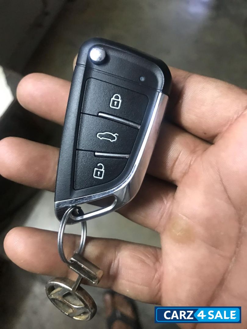 Hyundai Verna 1.6L Gamma VTVT 4 Speed AT