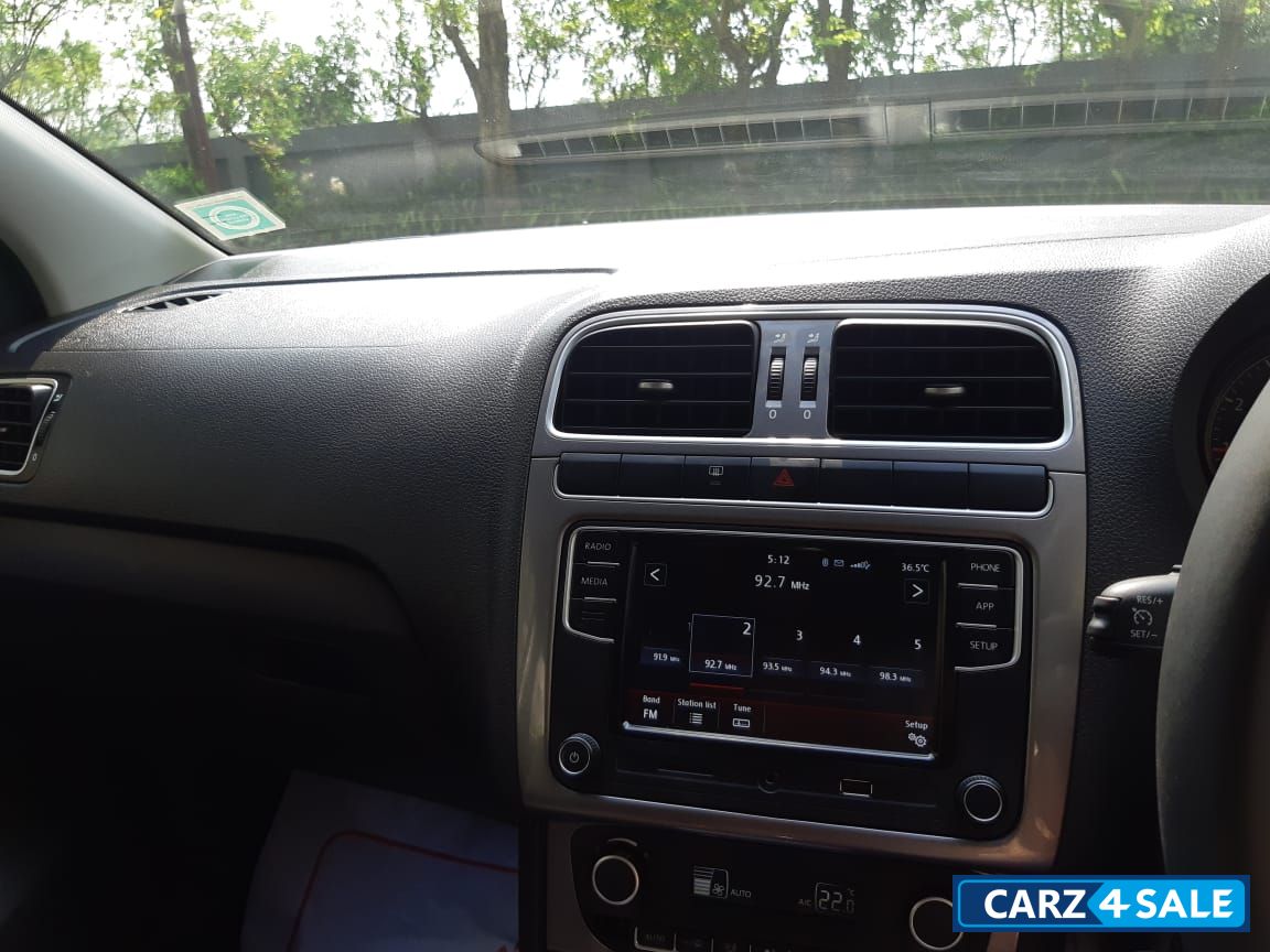 Midnight Grey Volkswagen Polo 1.0L MPI Highline Plus Petrol