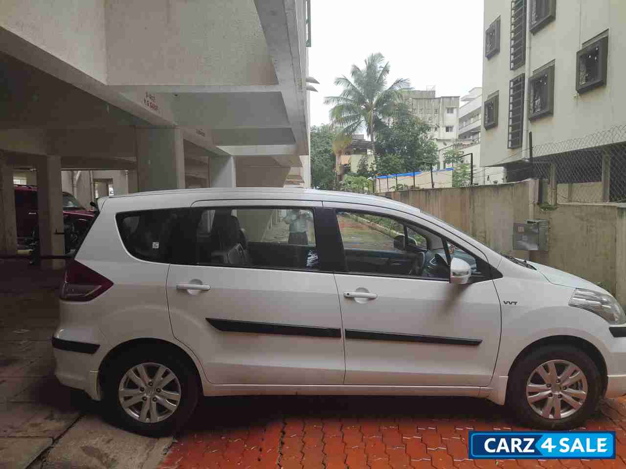 Maruti Suzuki Ertiga VXI