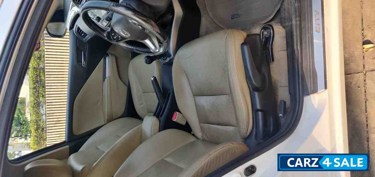 White Honda City VXMT Diesel