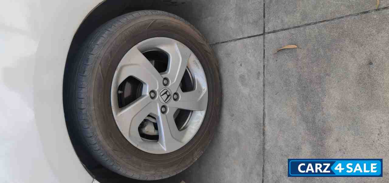 White Honda City VXMT Diesel