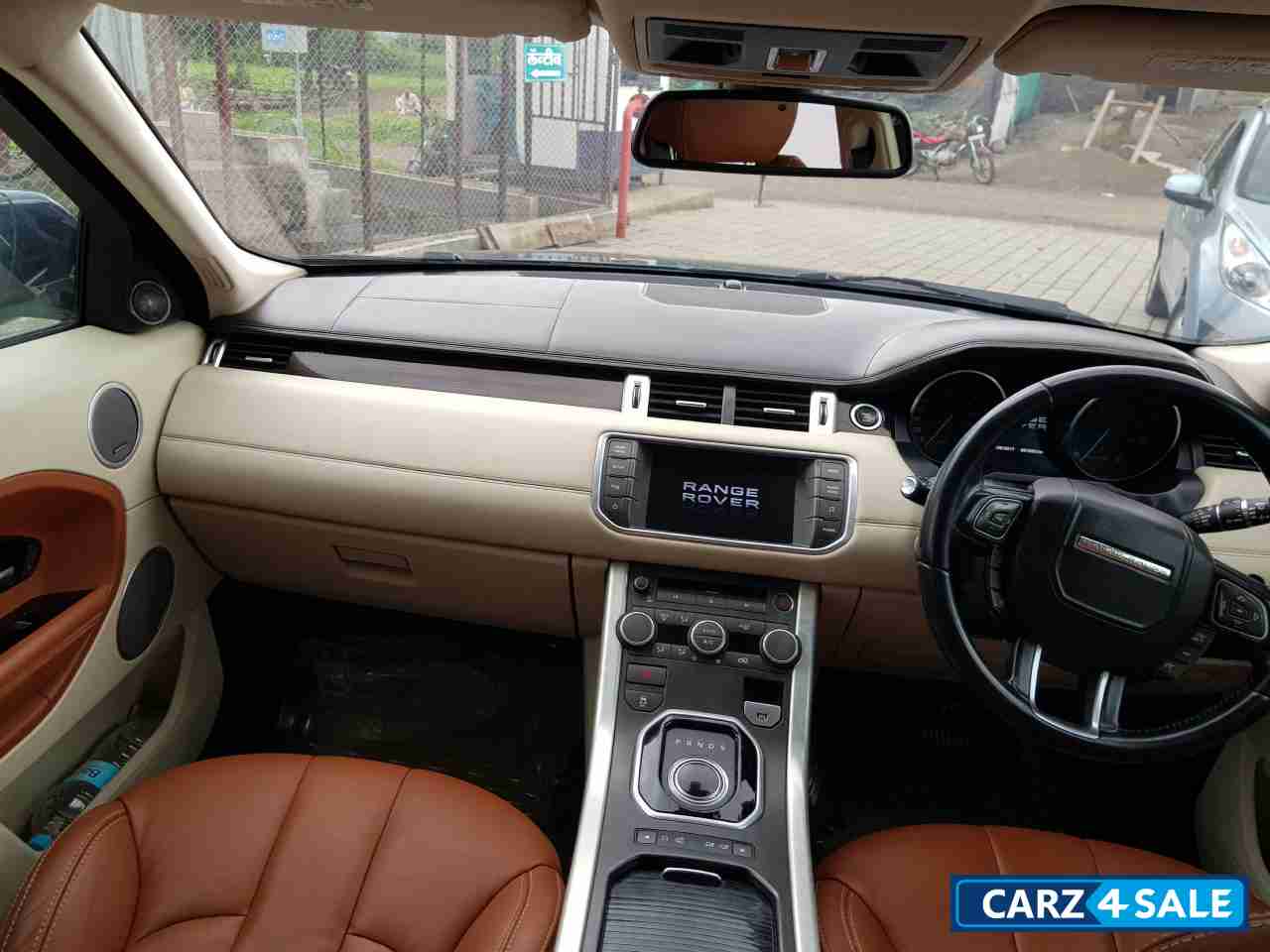 Blue Land Rover Range Rover Evoque Dynamic SD4