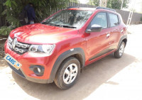 Red Renault Kwid RXT