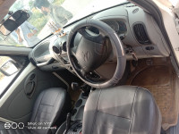 White Mahindra Scorpio Diesel